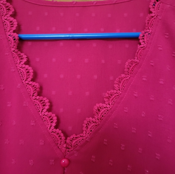 Red lacy pullover - Picture 2 of 4